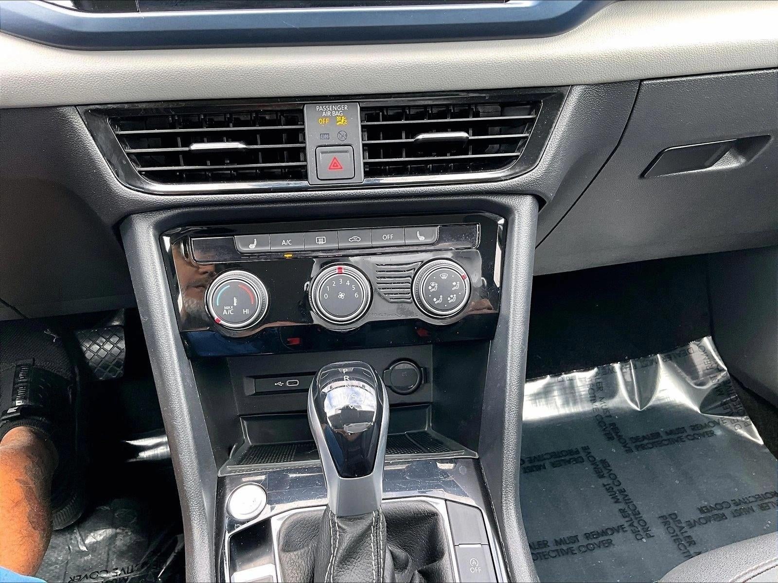 2023 Volkswagen Taos SE