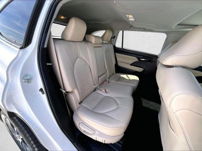 2022 Toyota Highlander XLE