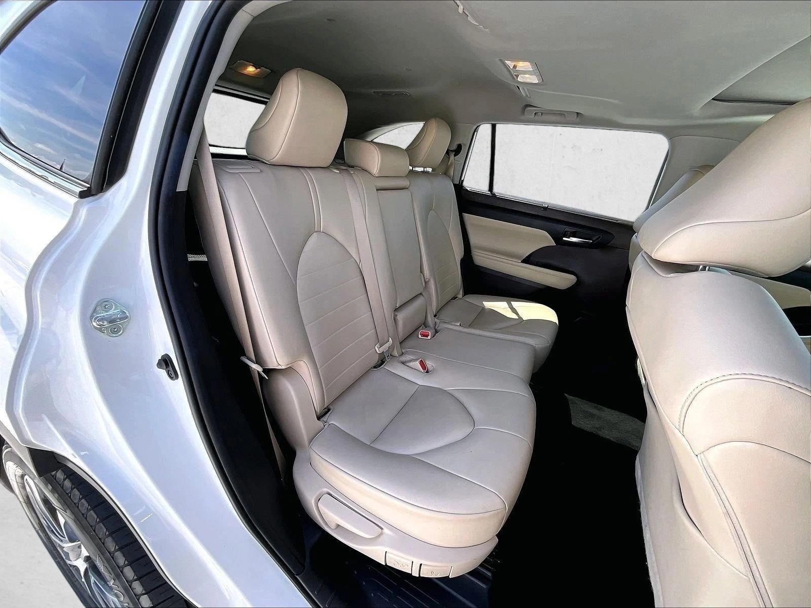 2022 Toyota Highlander XLE
