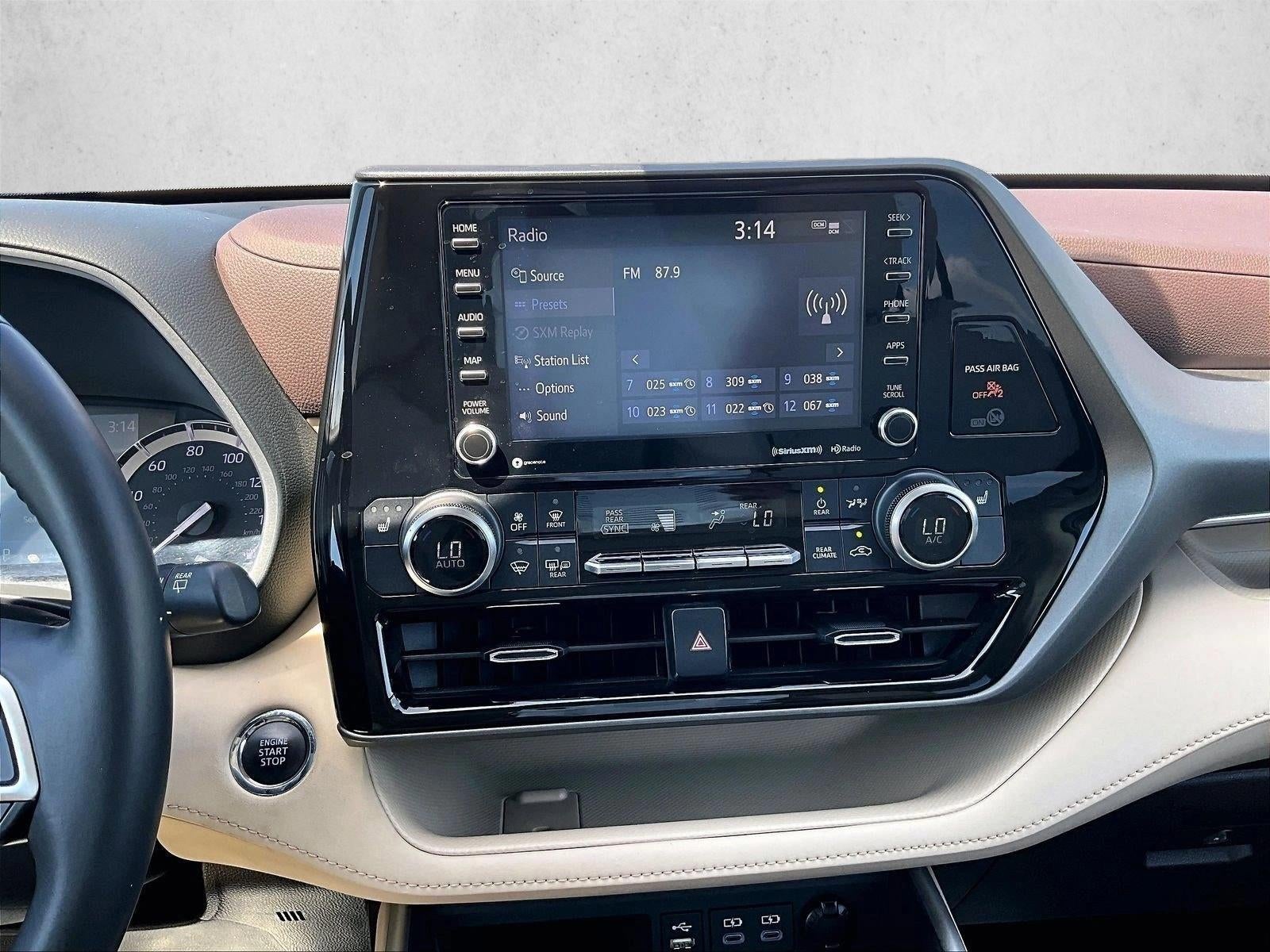 2022 Toyota Highlander XLE