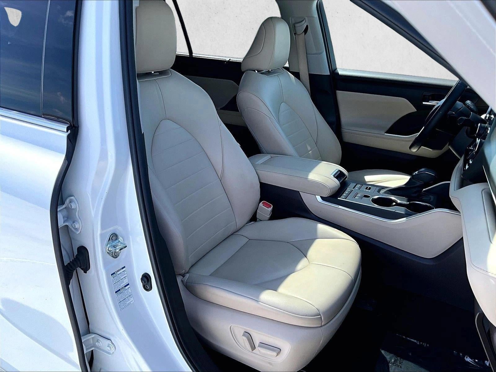 2022 Toyota Highlander XLE