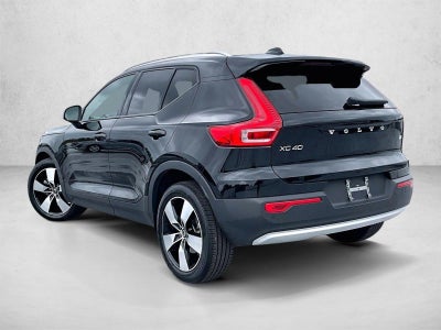 2021 Volvo XC40 Momentum