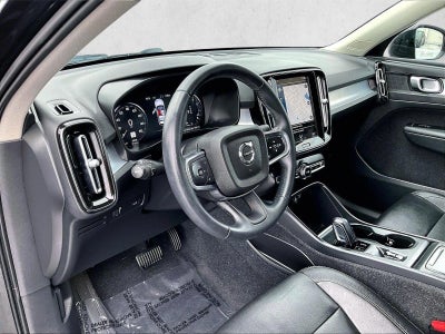 2021 Volvo XC40 Momentum