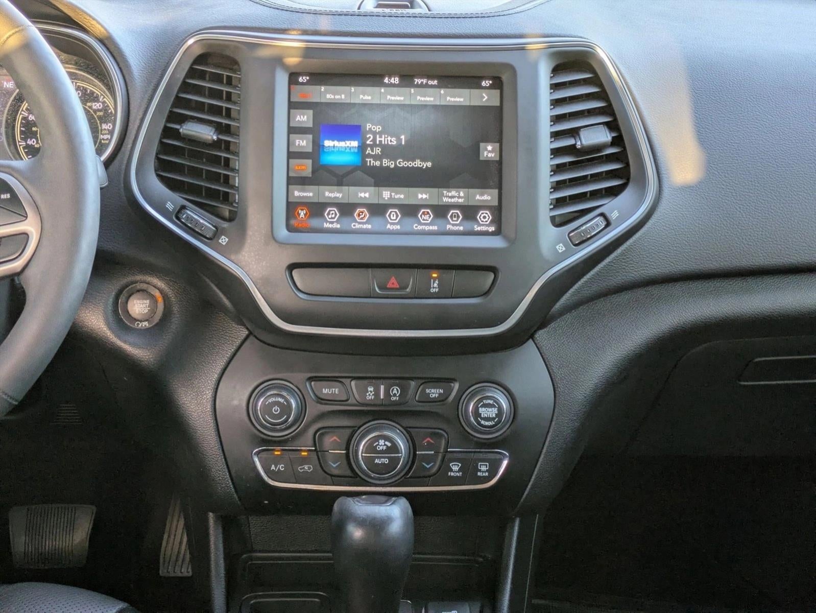 2022 Jeep Cherokee Latitude Lux