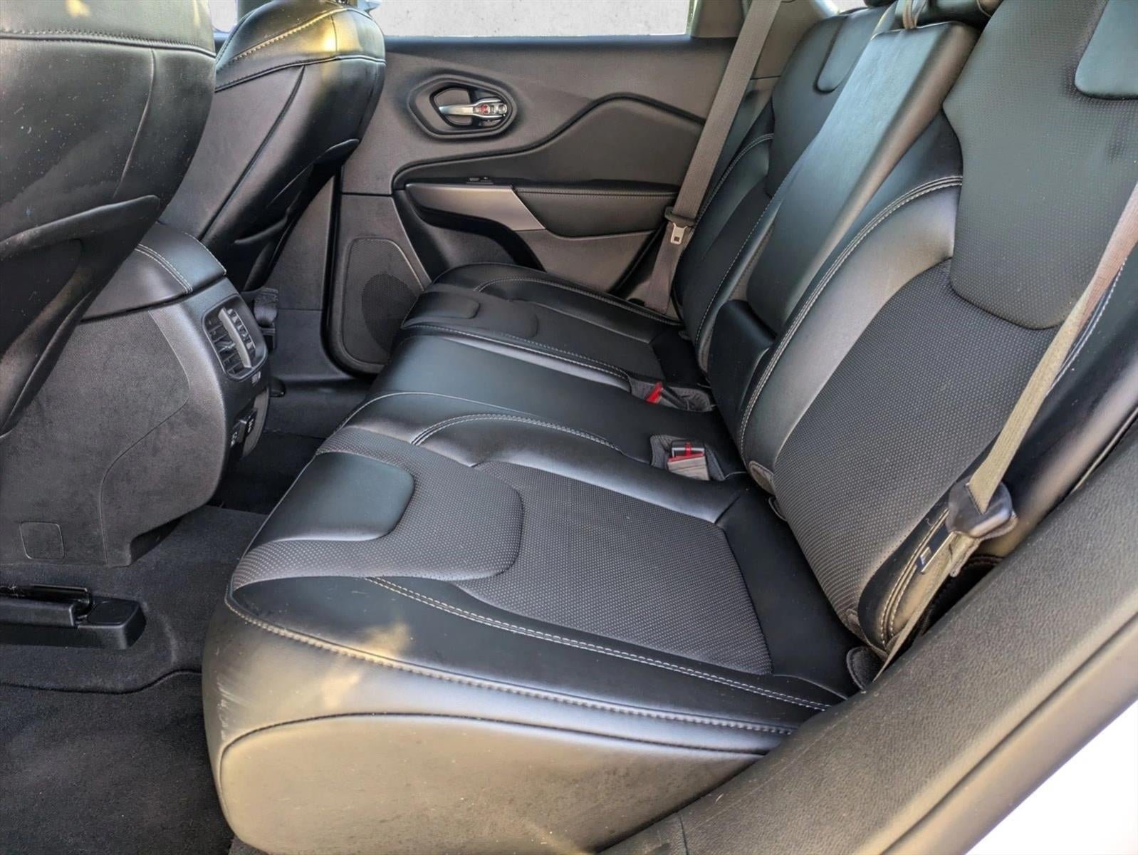 2022 Jeep Cherokee Latitude Lux