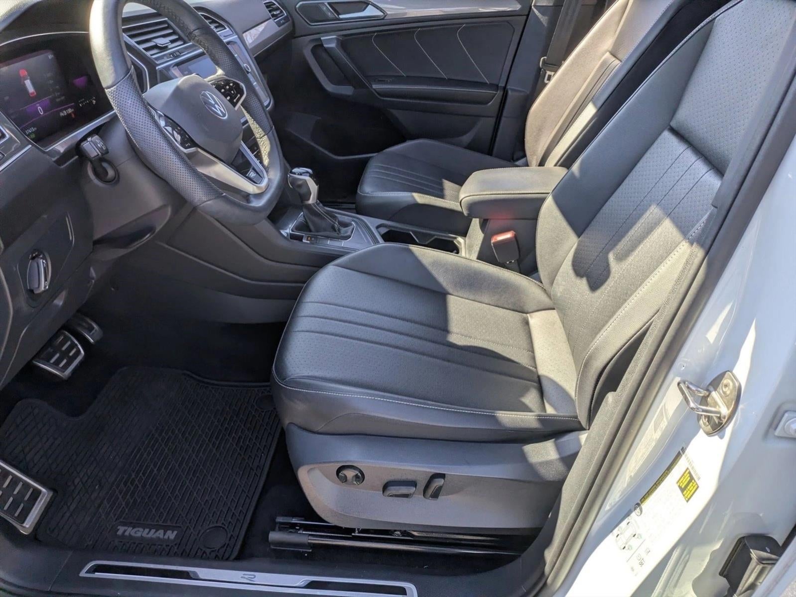 2022 Volkswagen Tiguan SE R-Line Black