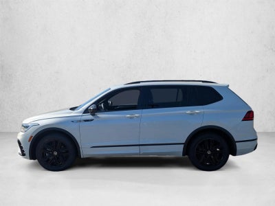 2022 Volkswagen Tiguan SE R-Line Black
