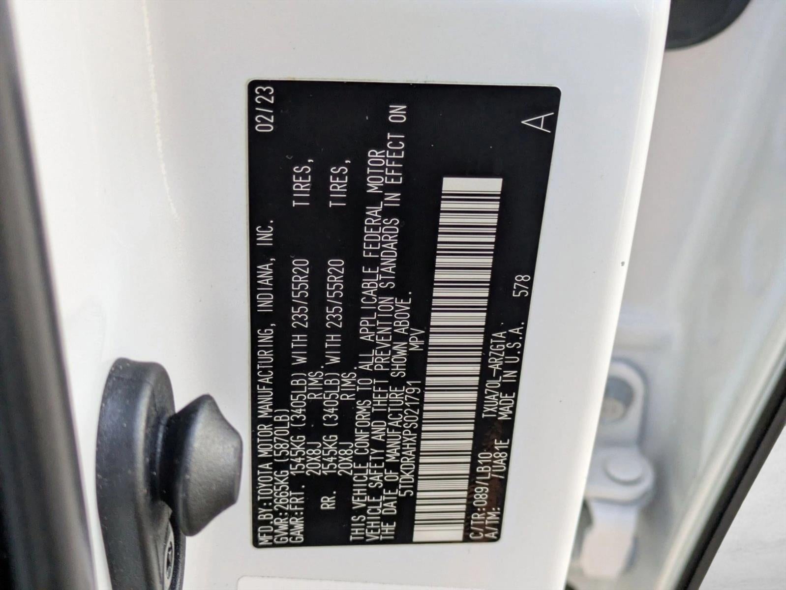 2023 Toyota Highlander L