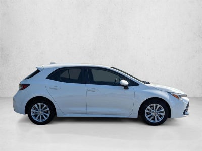 2025 Toyota Corolla Hatchback SE