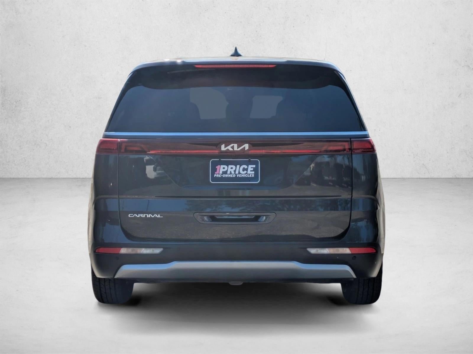 2024 Kia Carnival LX