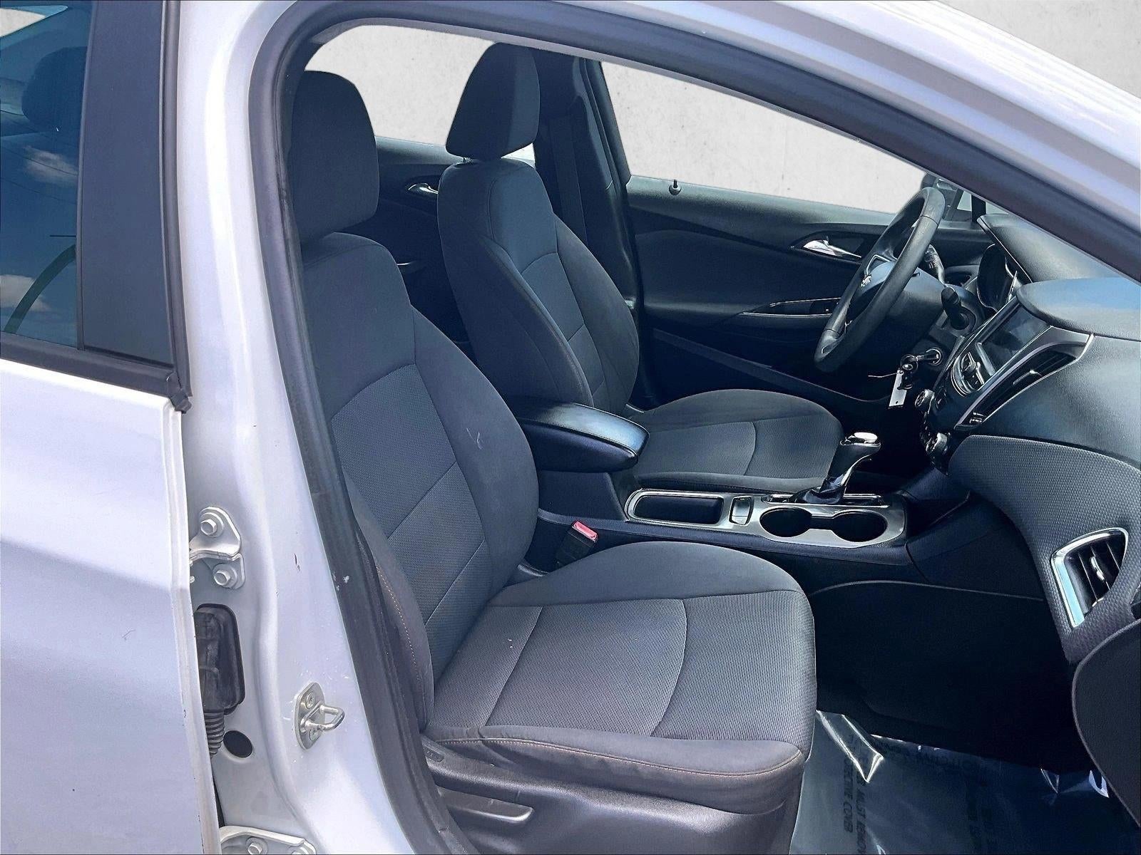 2019 Chevrolet Cruze LS