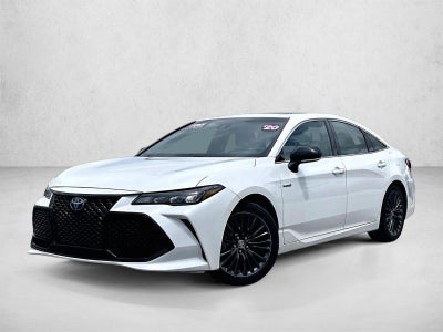 2020 Toyota Avalon Hybrid XSE