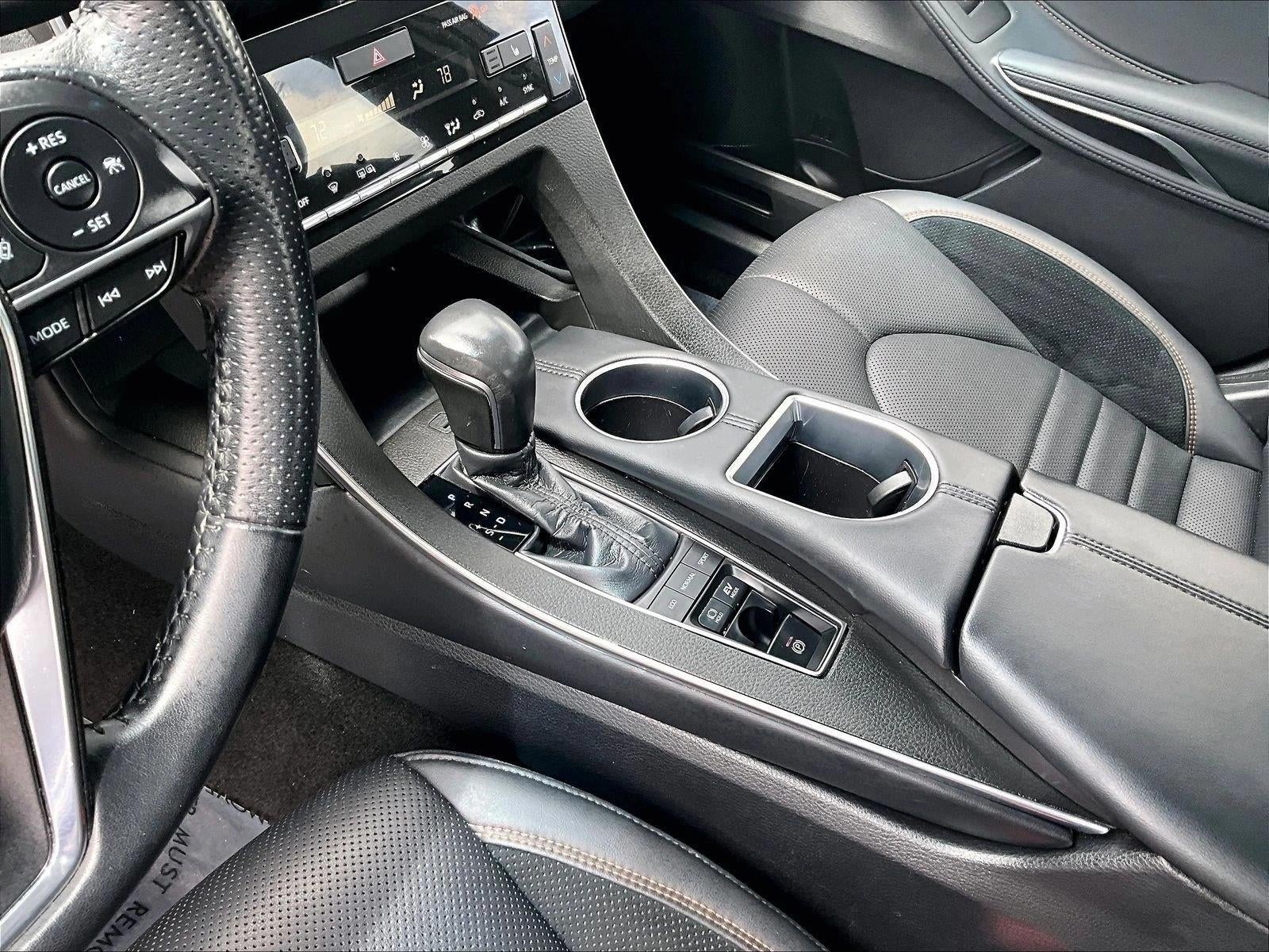 2020 Toyota Avalon Hybrid XSE