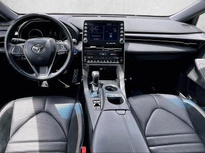 2020 Toyota Avalon Hybrid XSE