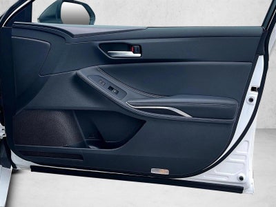 2020 Toyota Avalon Hybrid XSE