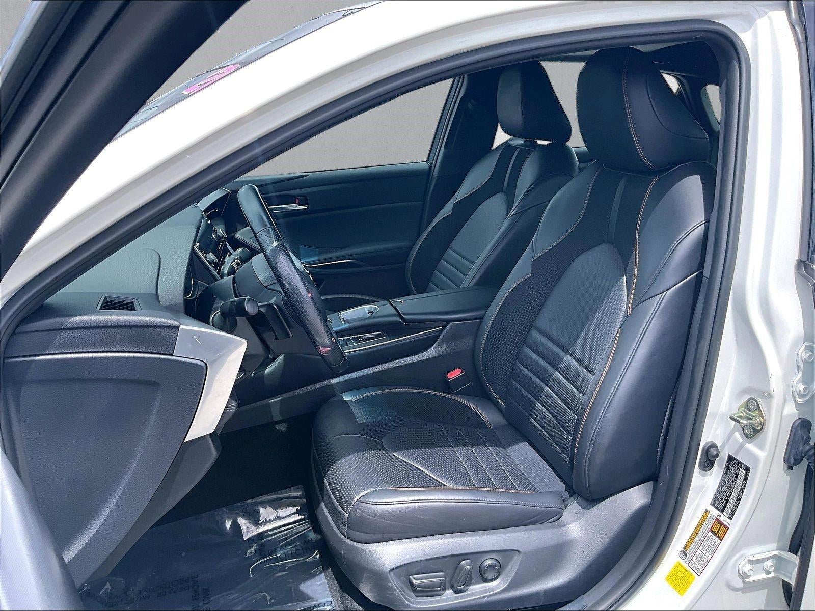 2020 Toyota Avalon Hybrid XSE