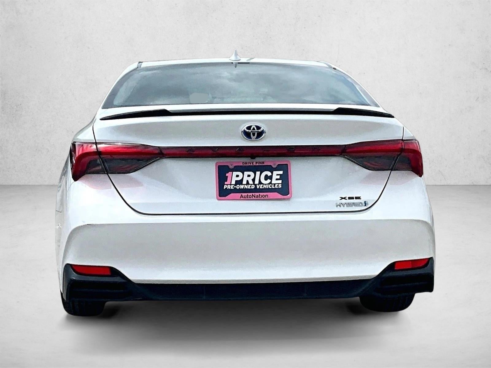 2020 Toyota Avalon Hybrid XSE