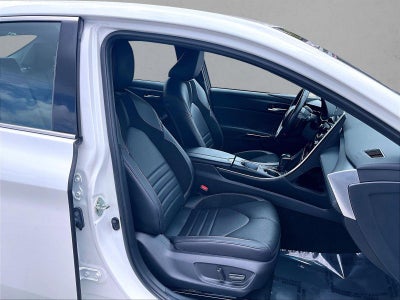 2020 Toyota Avalon Hybrid XSE