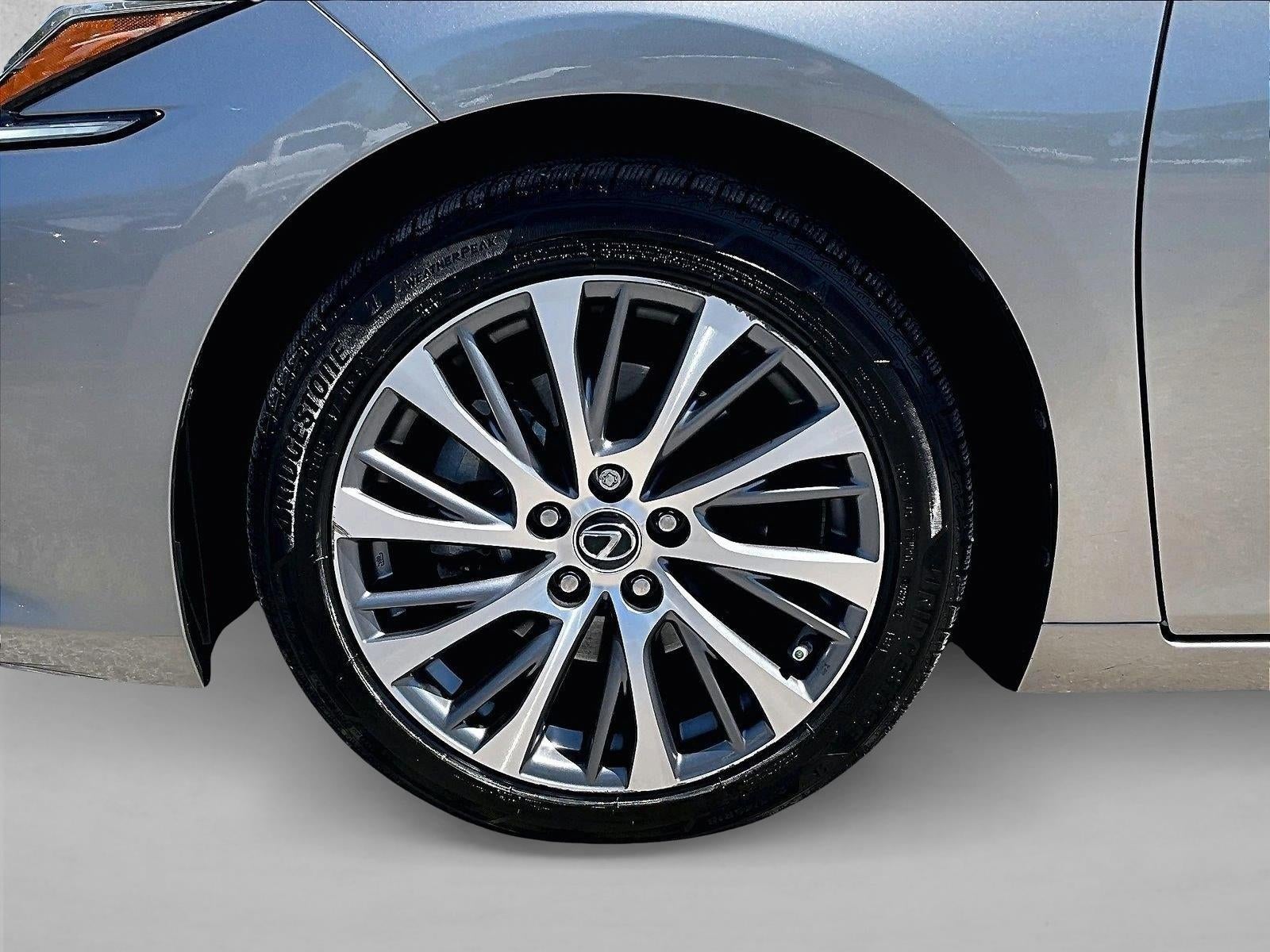 2020 Lexus ES 