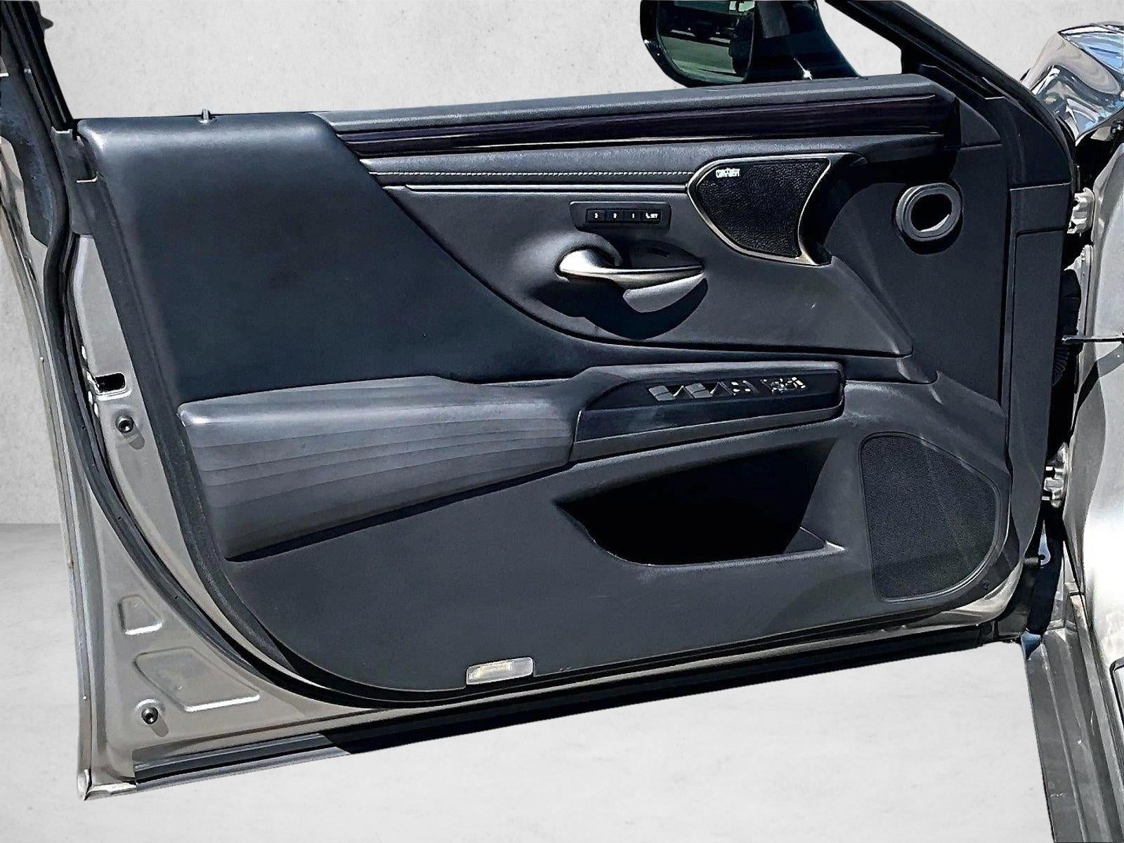 2020 Lexus ES 