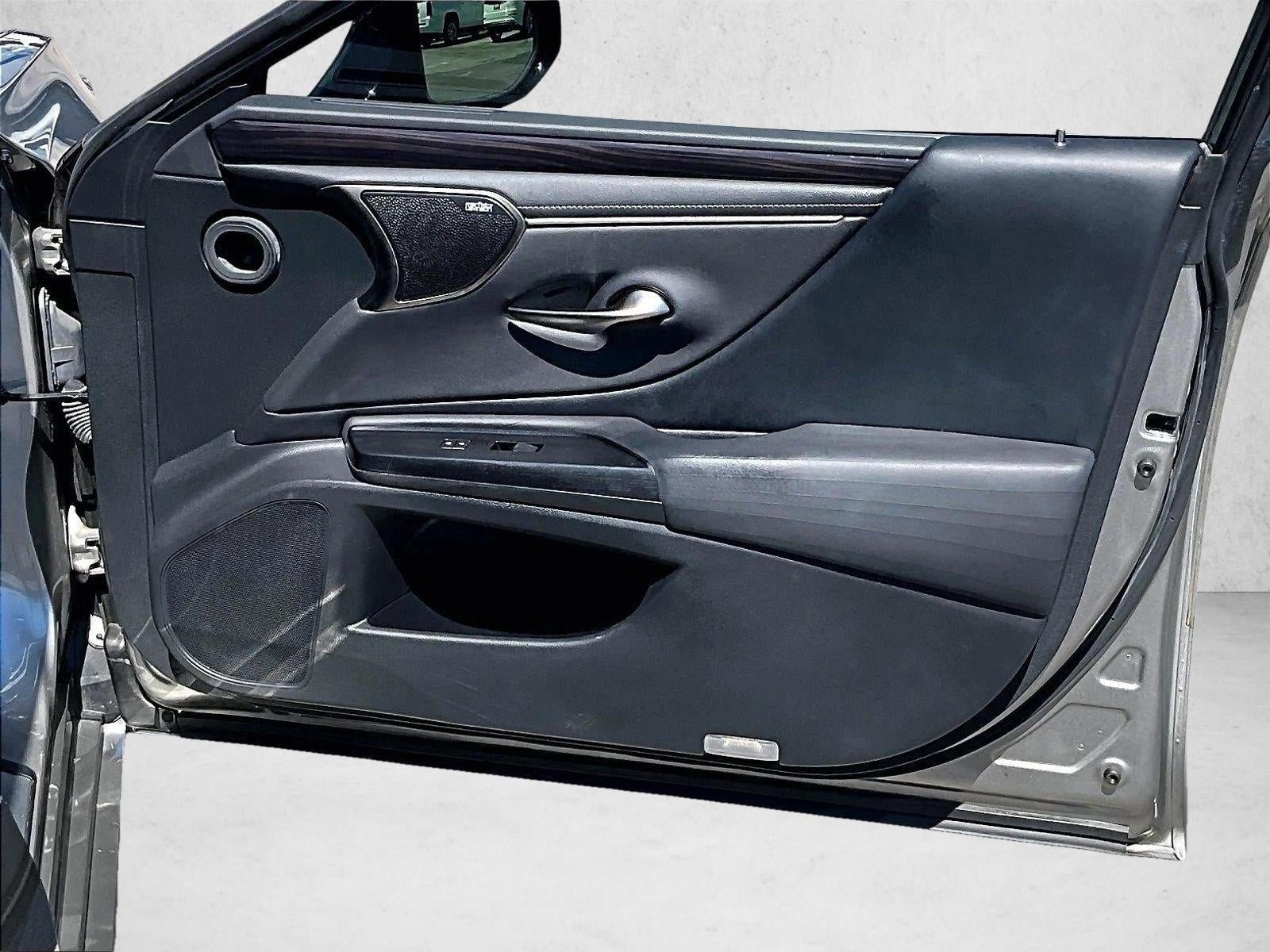 2020 Lexus ES 
