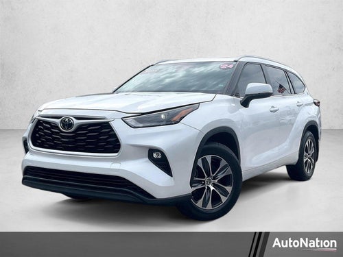 2024 Toyota Highlander XLE
