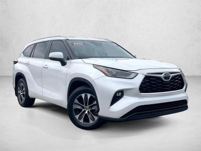 2024 Toyota Highlander XLE