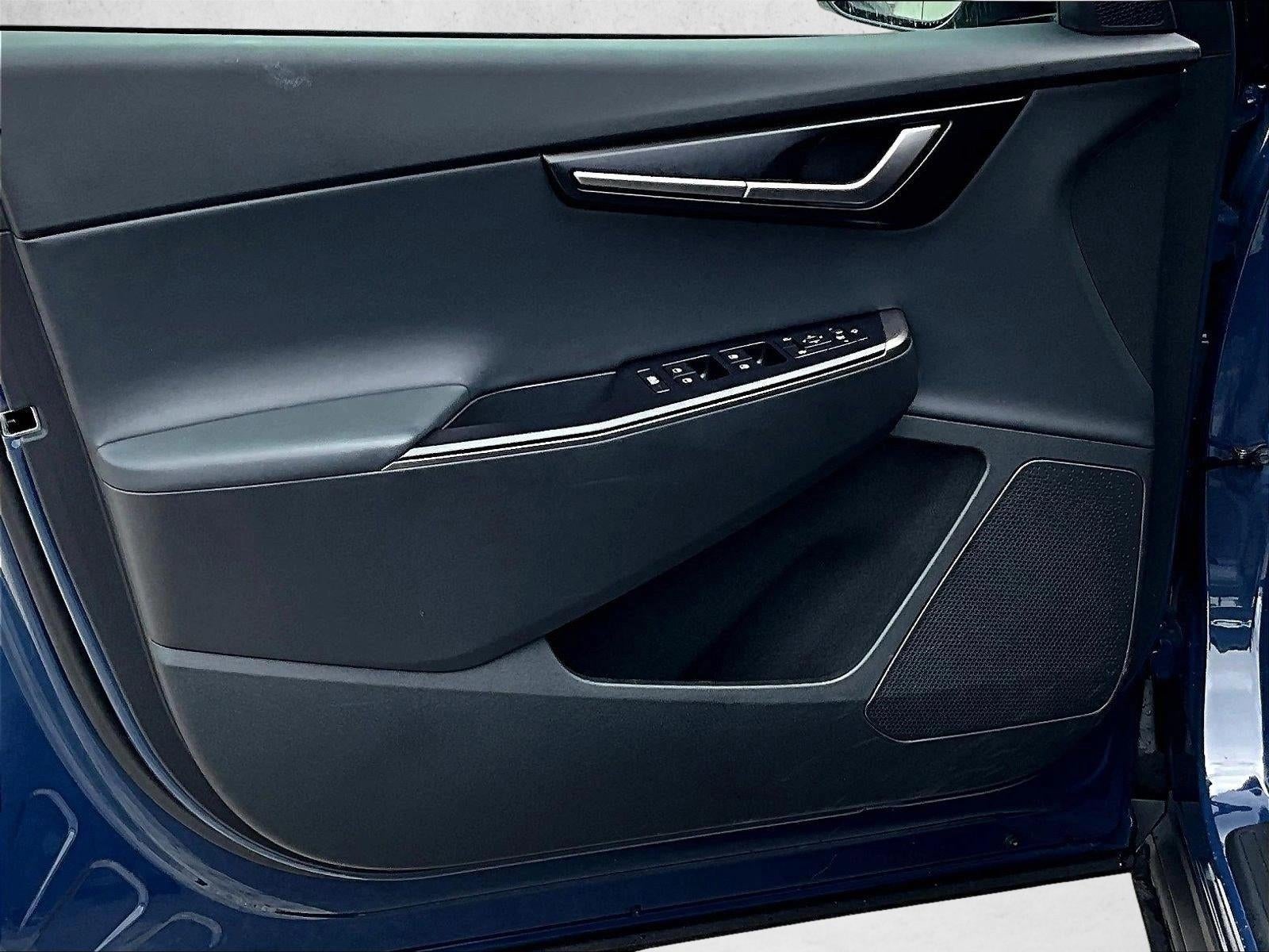 2025 Kia EV6 Light