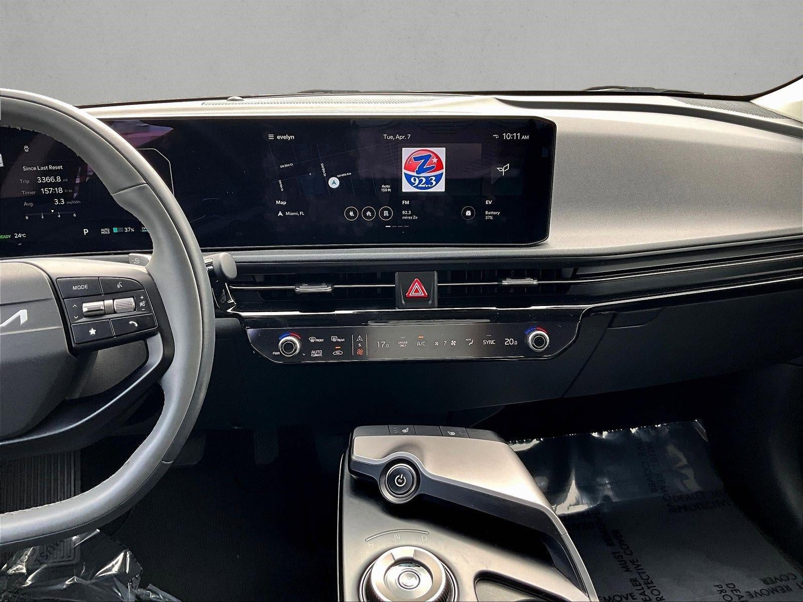 2025 Kia EV6 Light