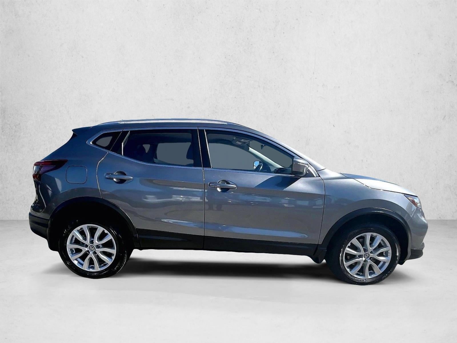2022 Nissan Rogue Sport SV