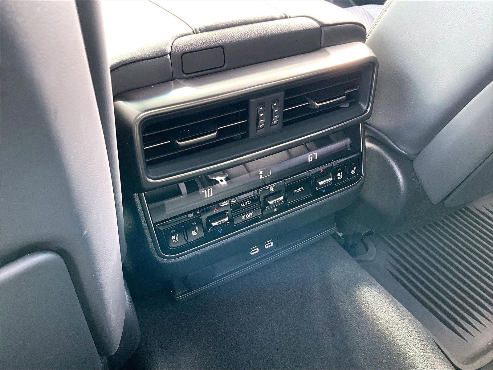 2023 Lexus LX LX 600 Premium