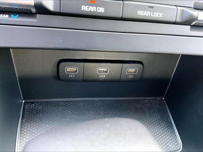 2023 Kia Carnival MPV LX Seat Package