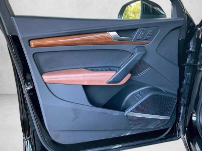 2022 Audi Q5 S line Premium Plus