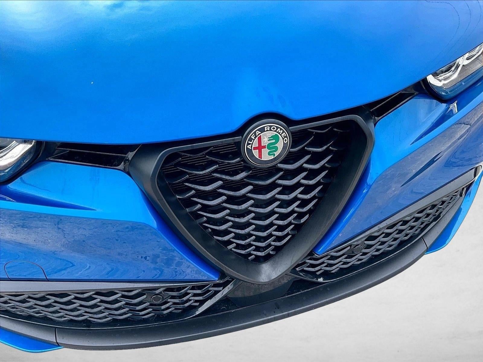2025 Alfa Romeo Tonale Base