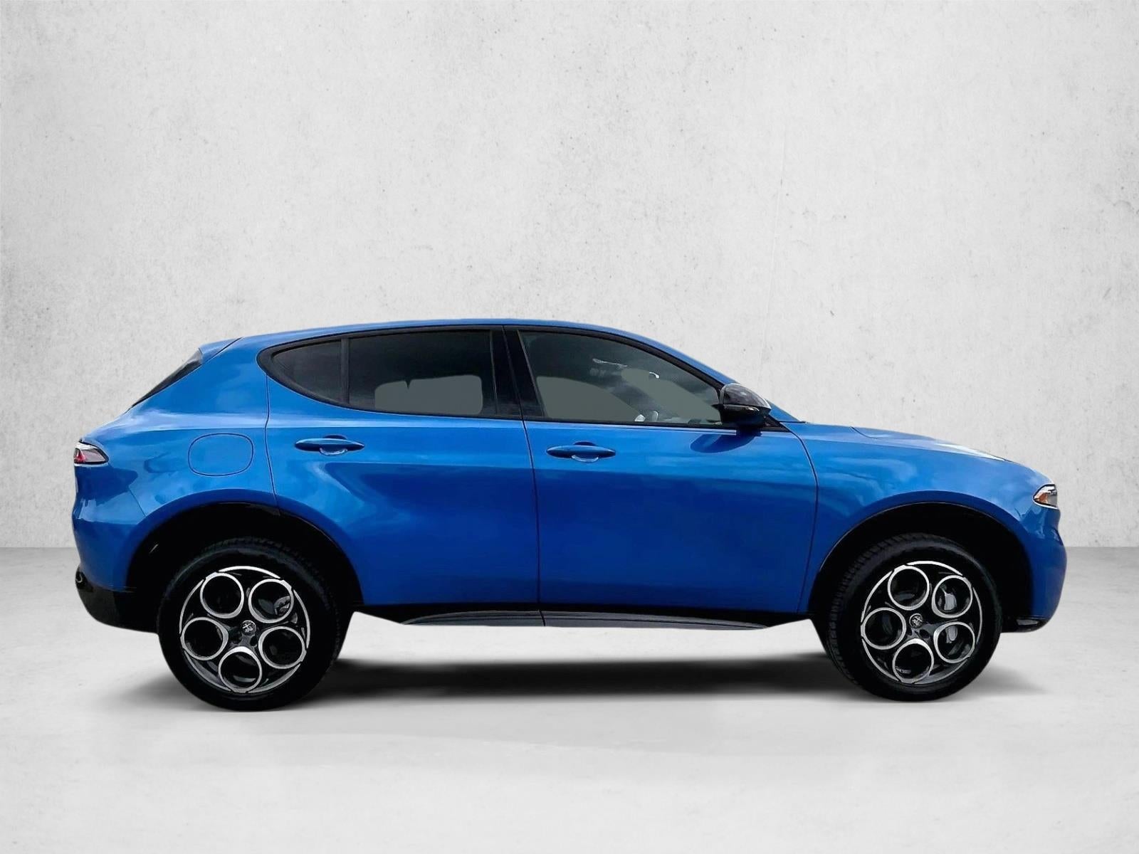 2025 Alfa Romeo Tonale Base