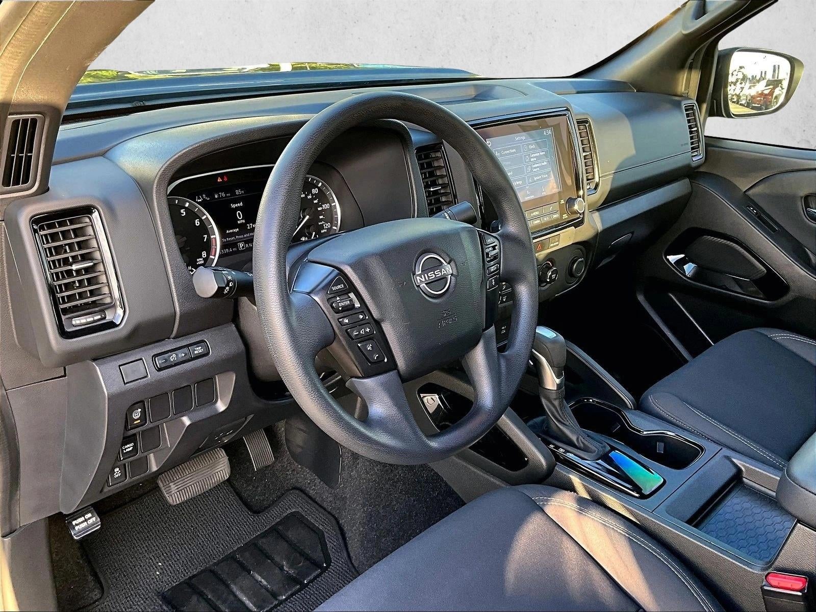 2023 Nissan Frontier SV