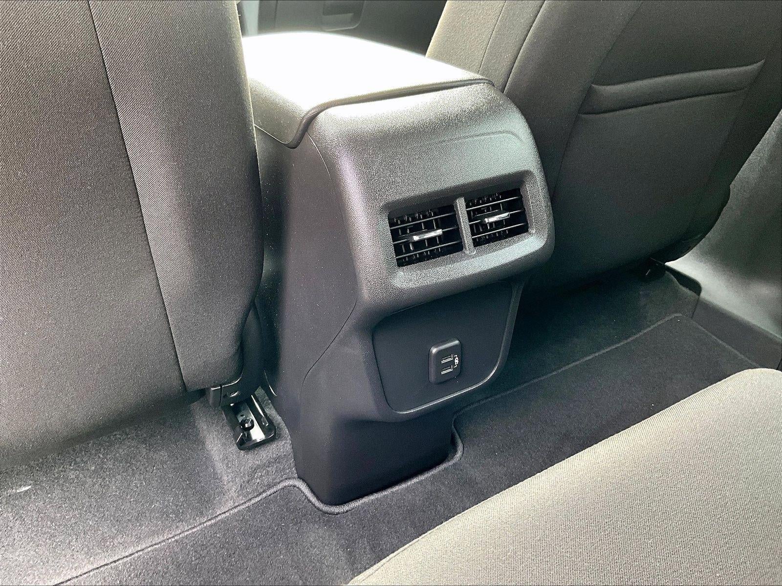 2024 Chevrolet Equinox Base