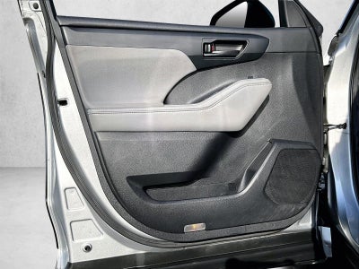 2021 Toyota Highlander L