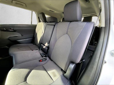 2024 Toyota Highlander LE