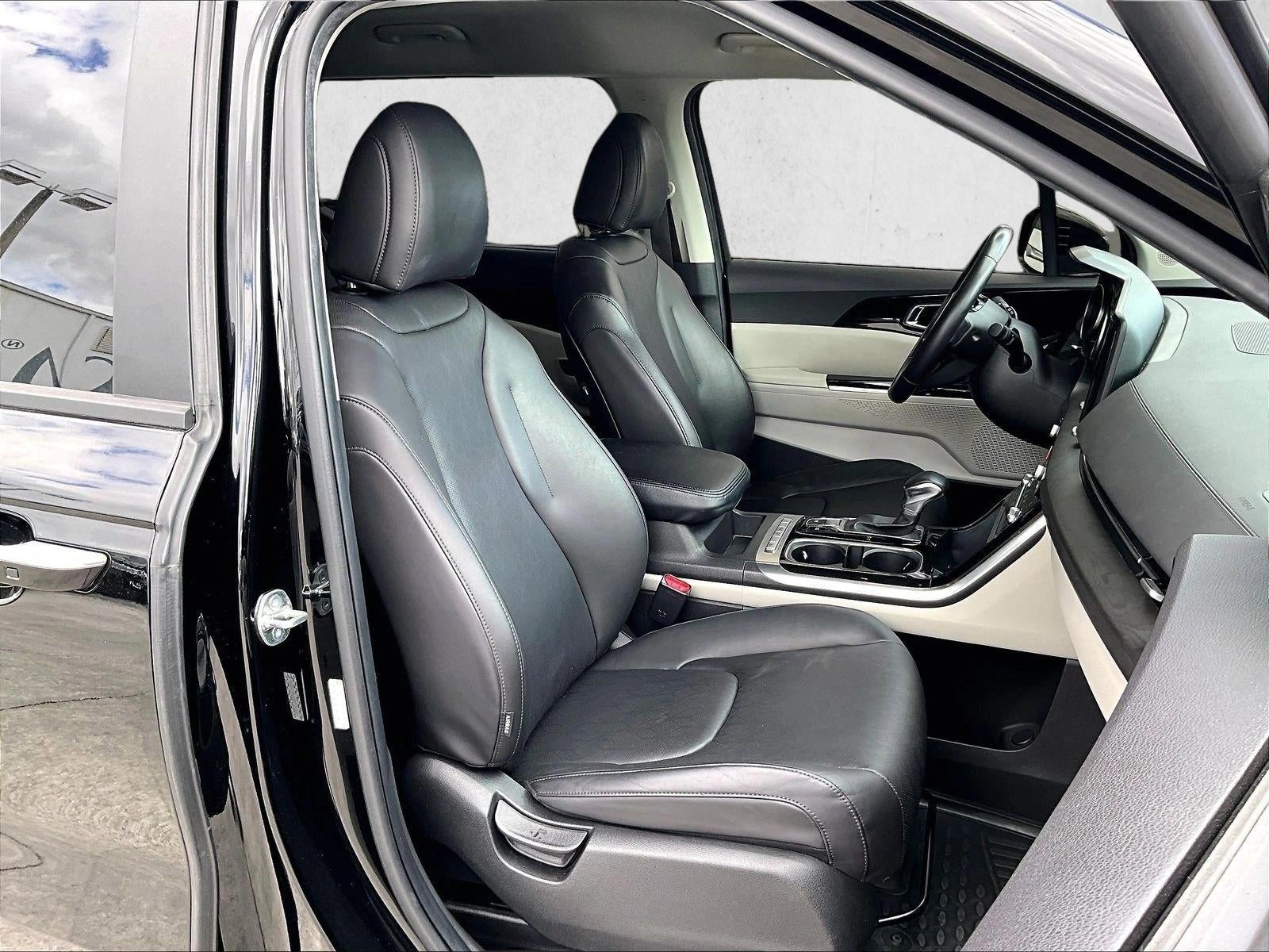 2024 Kia Carnival EX