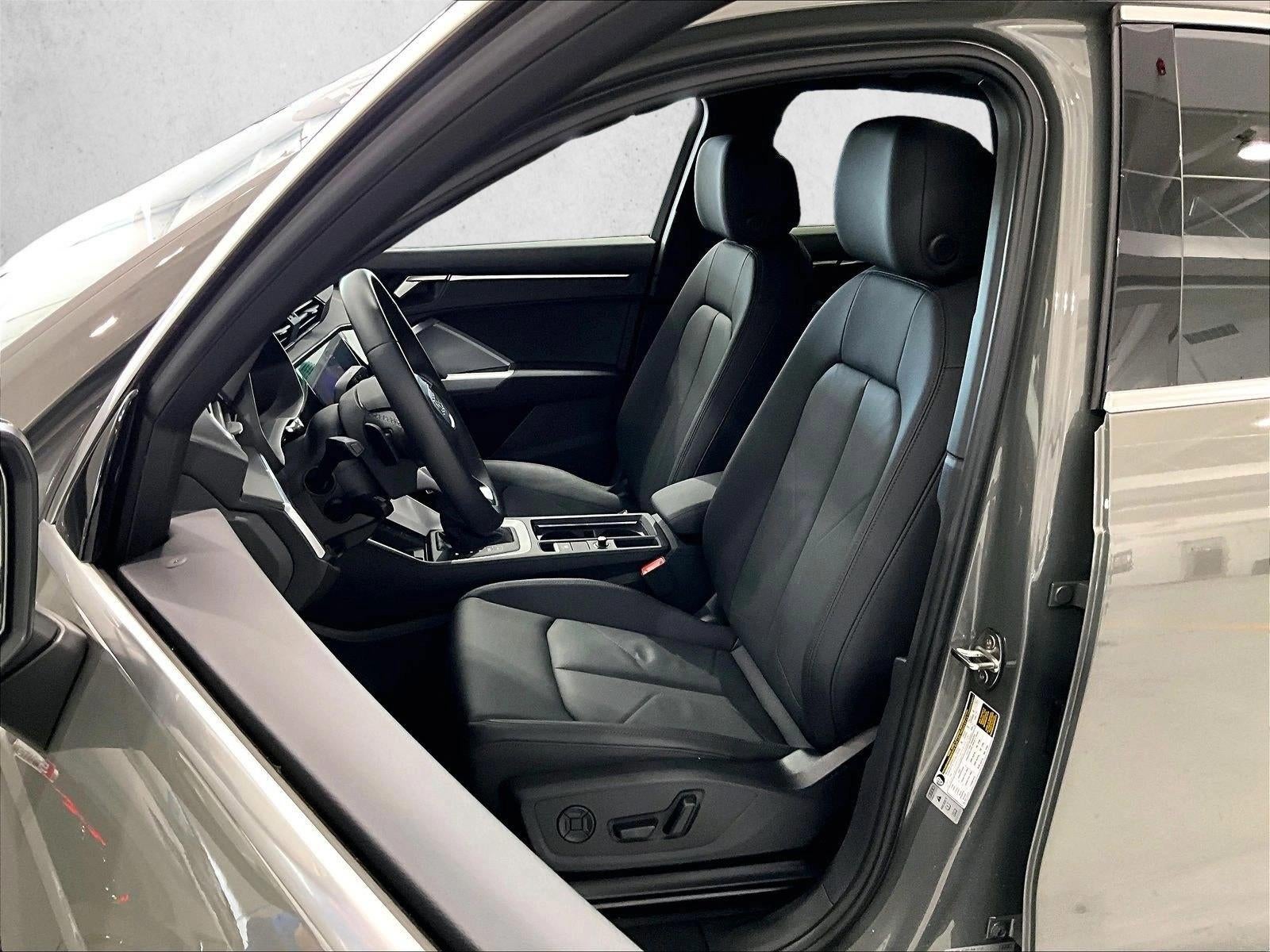 2024 Audi Q3 Premium 45 TFSI S line quattro Tiptronic