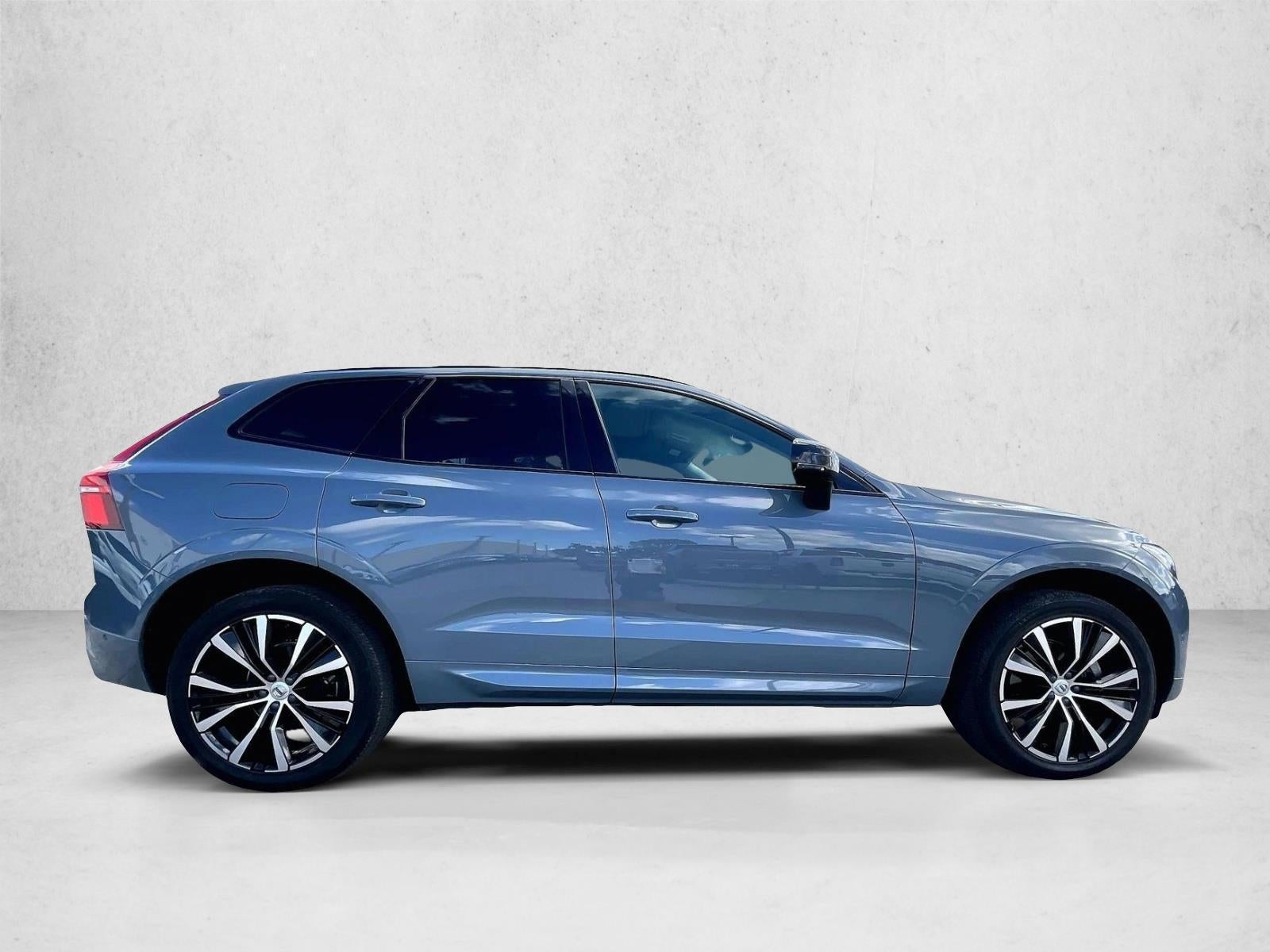 2024 Volvo XC60 Plus Dark Theme