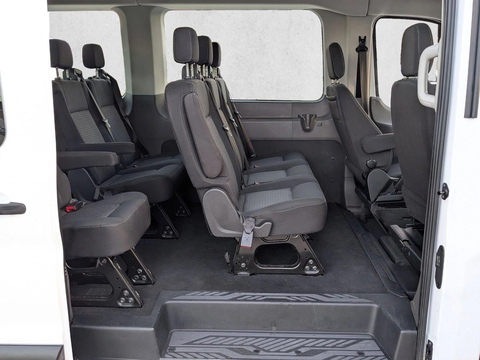 2022 Ford Transit Passenger Wagon XL
