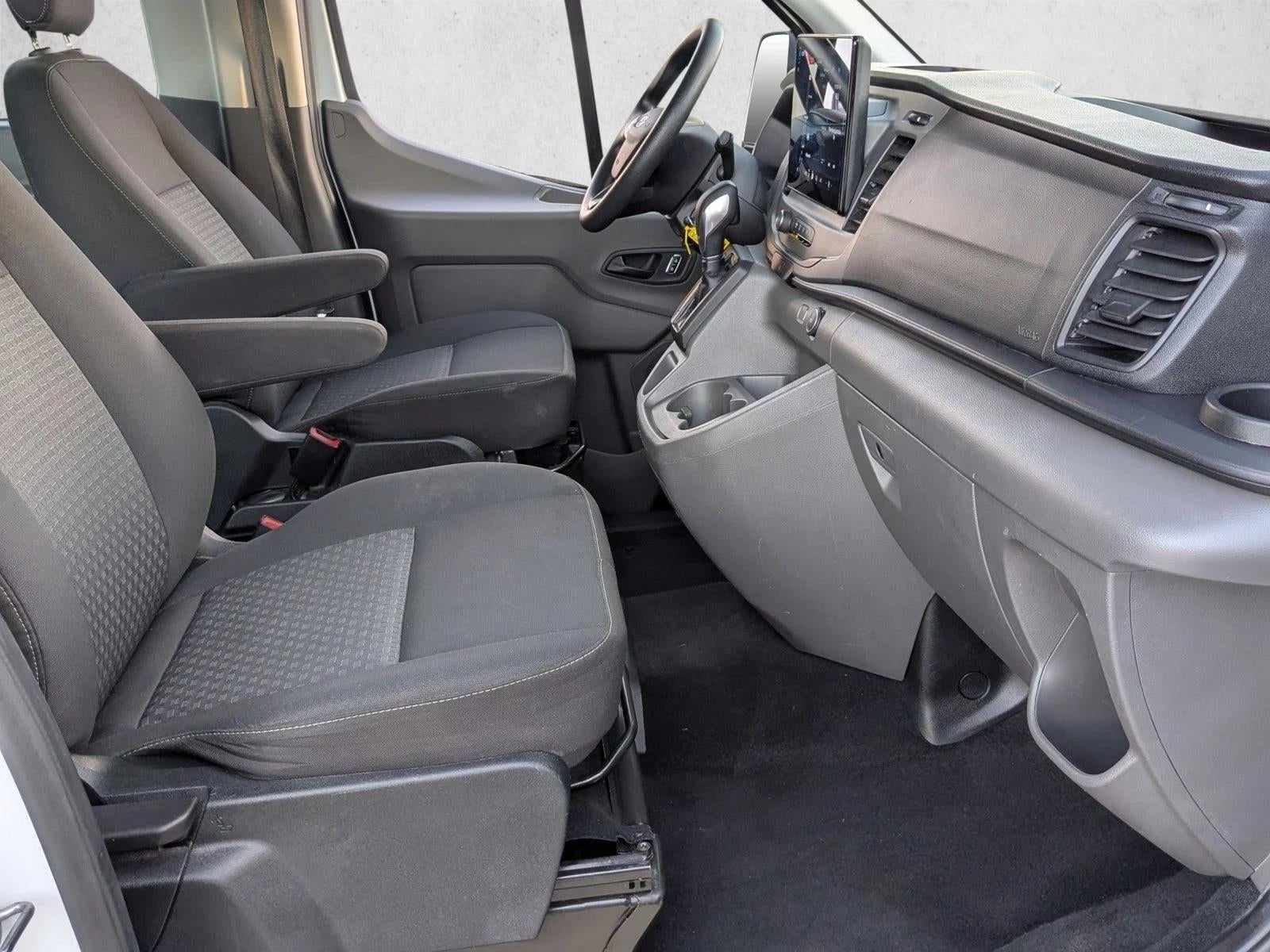 2022 Ford Transit Passenger Wagon XL
