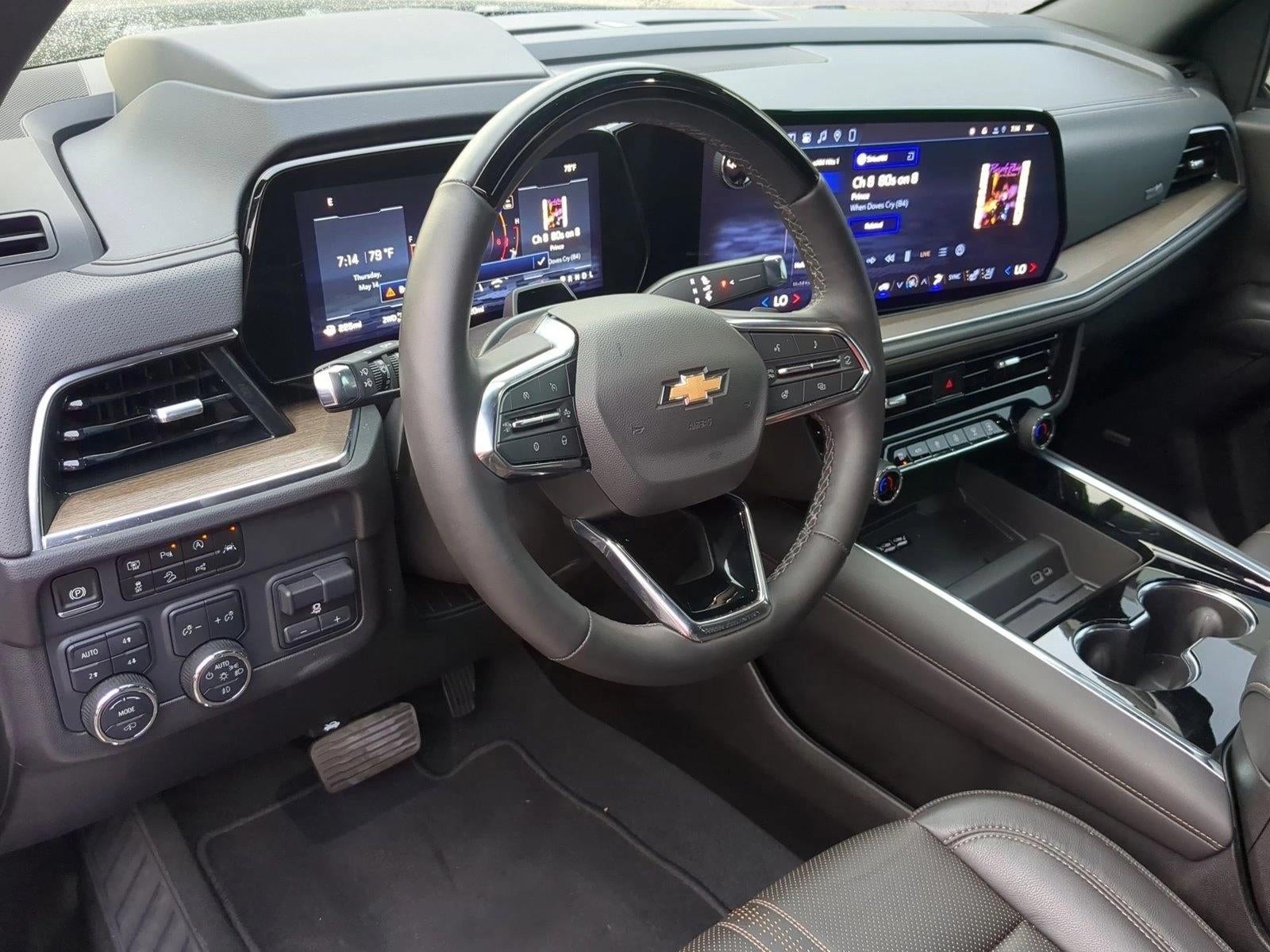 2025 Chevrolet Suburban Base