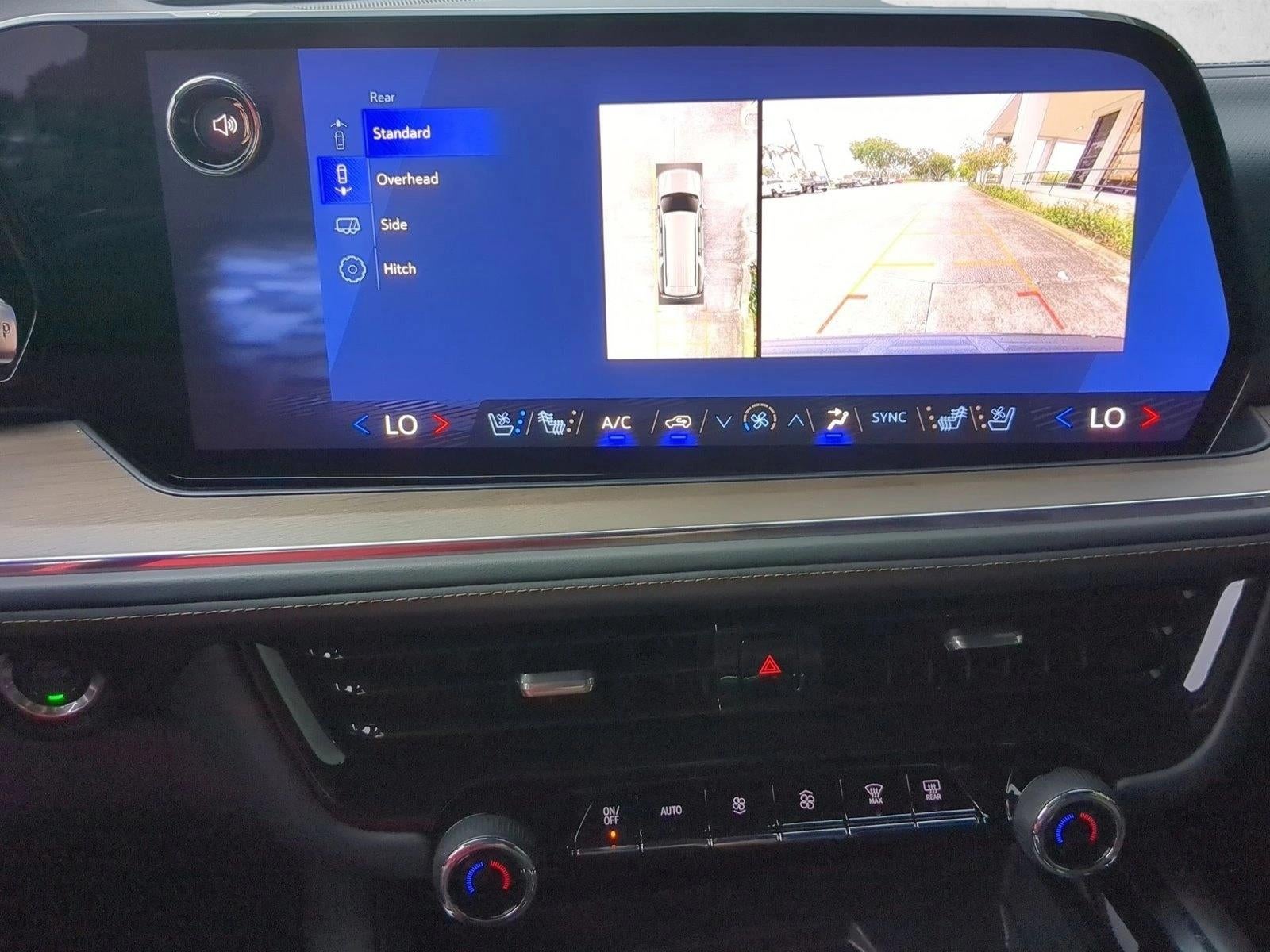 2025 Chevrolet Suburban Base
