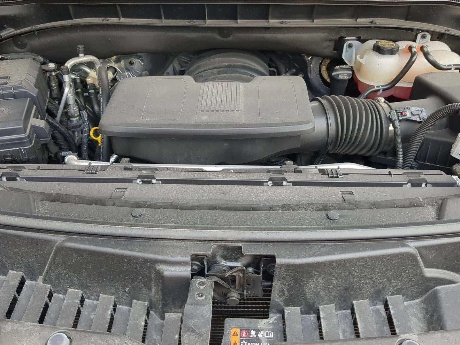 2025 Chevrolet Suburban Base