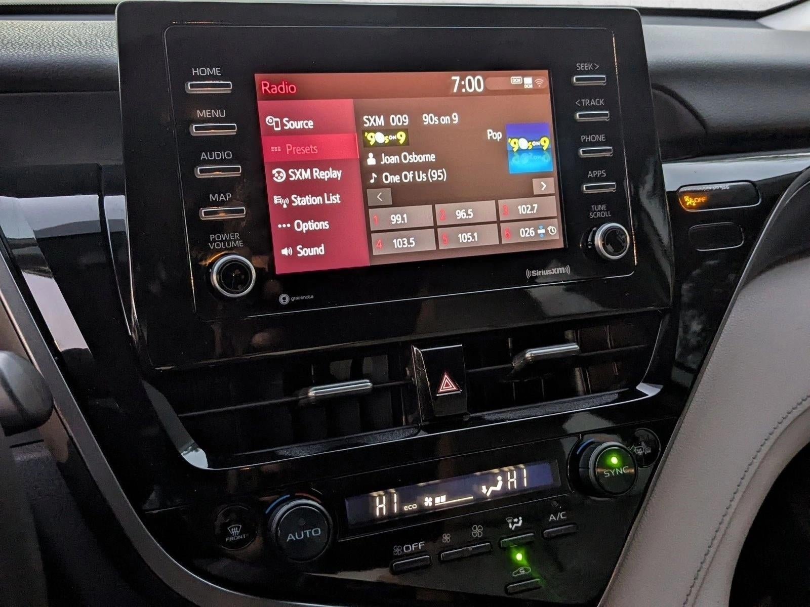 2022 Toyota Camry SE