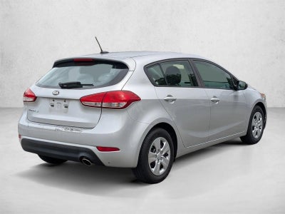 2017 Kia Forte5 LX
