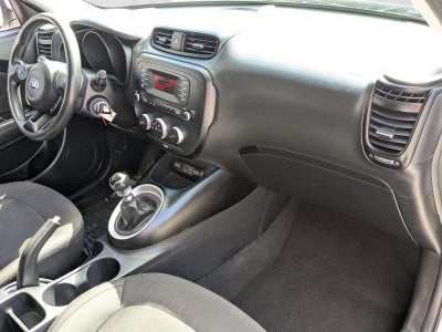 2016 Kia Soul Base